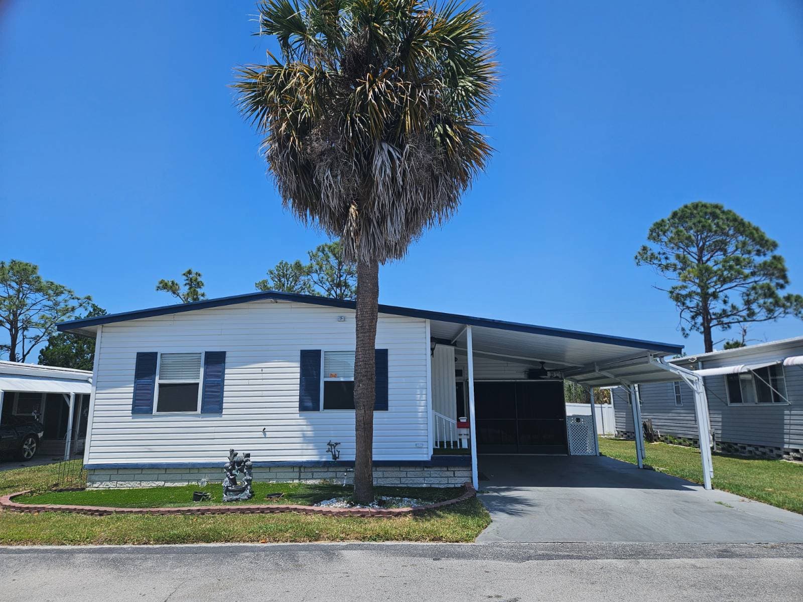 Manufactured home in Hudson, FL 34667