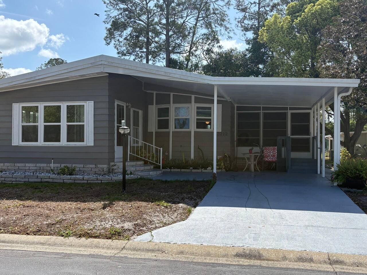 Manufactured home in Spring Hill, FL 34607
