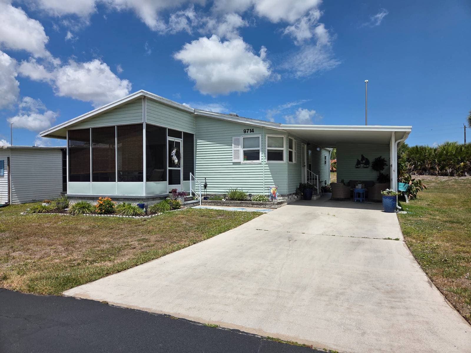 Manufactured home in Parrish, FL 34219