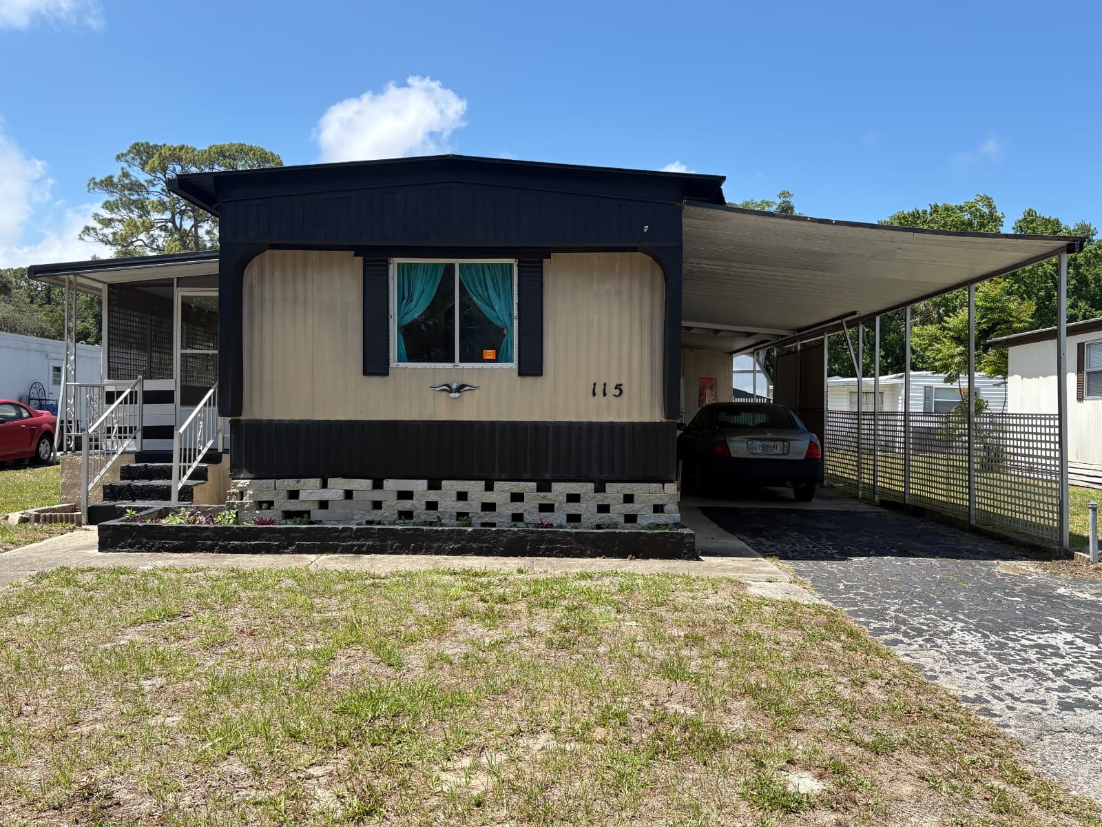 Manufactured home in Port Orange, FL 32129