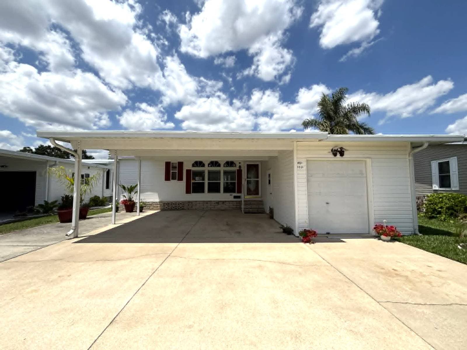 Manufactured home in Winter Haven, FL 33881