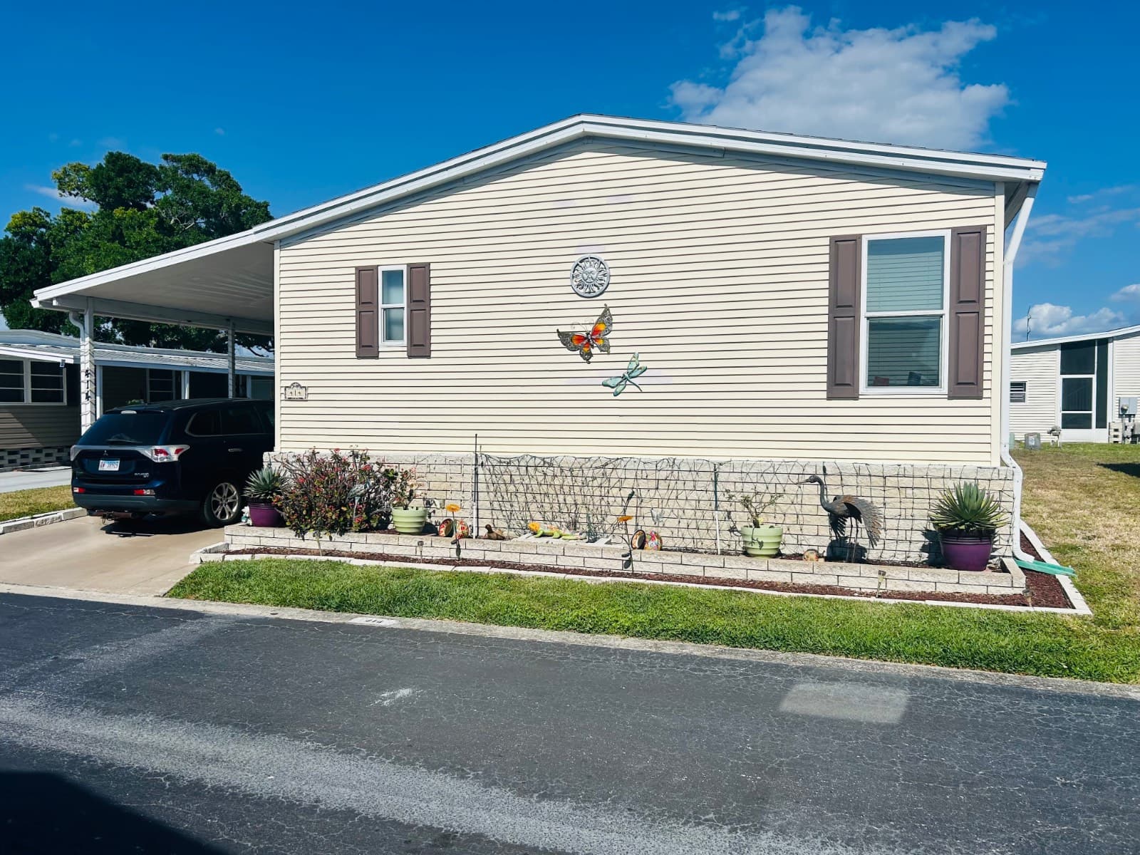 Manufactured home in Saint Petersburg, FL 33714