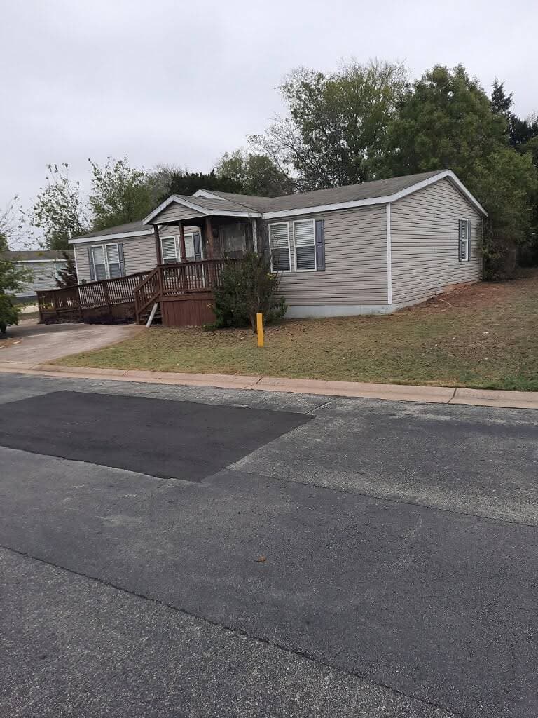 Manufactured home in AUSTIN, TX 78744