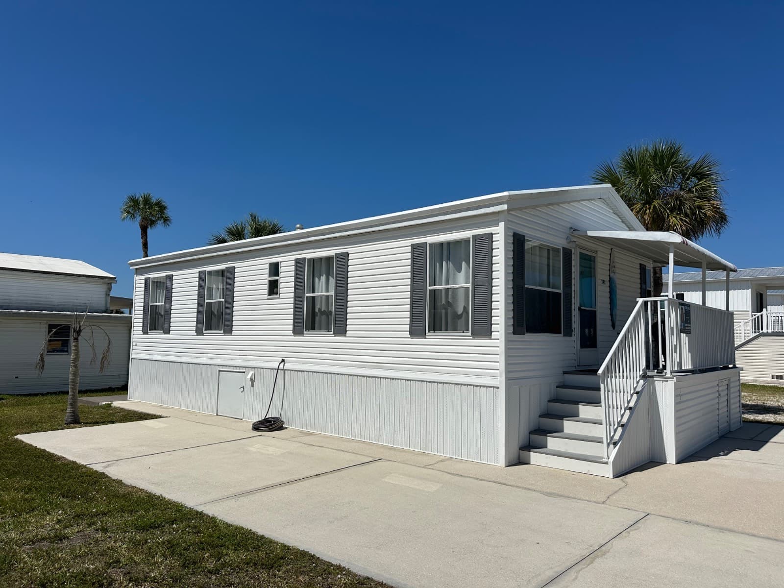 Manufactured home in Fort Myers, FL 33908