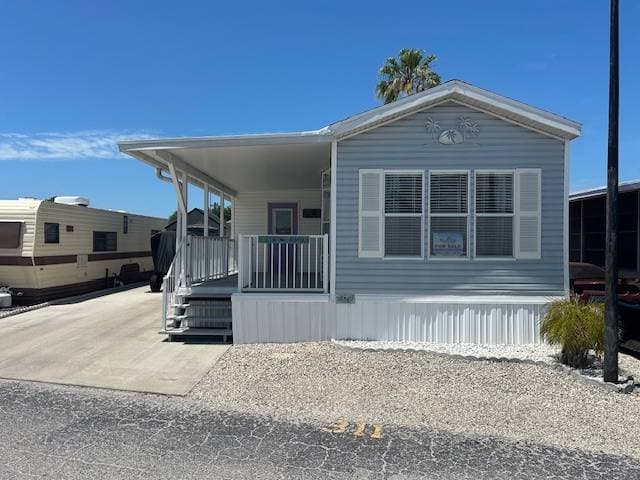 Manufactured home in Hudson, FL 34667