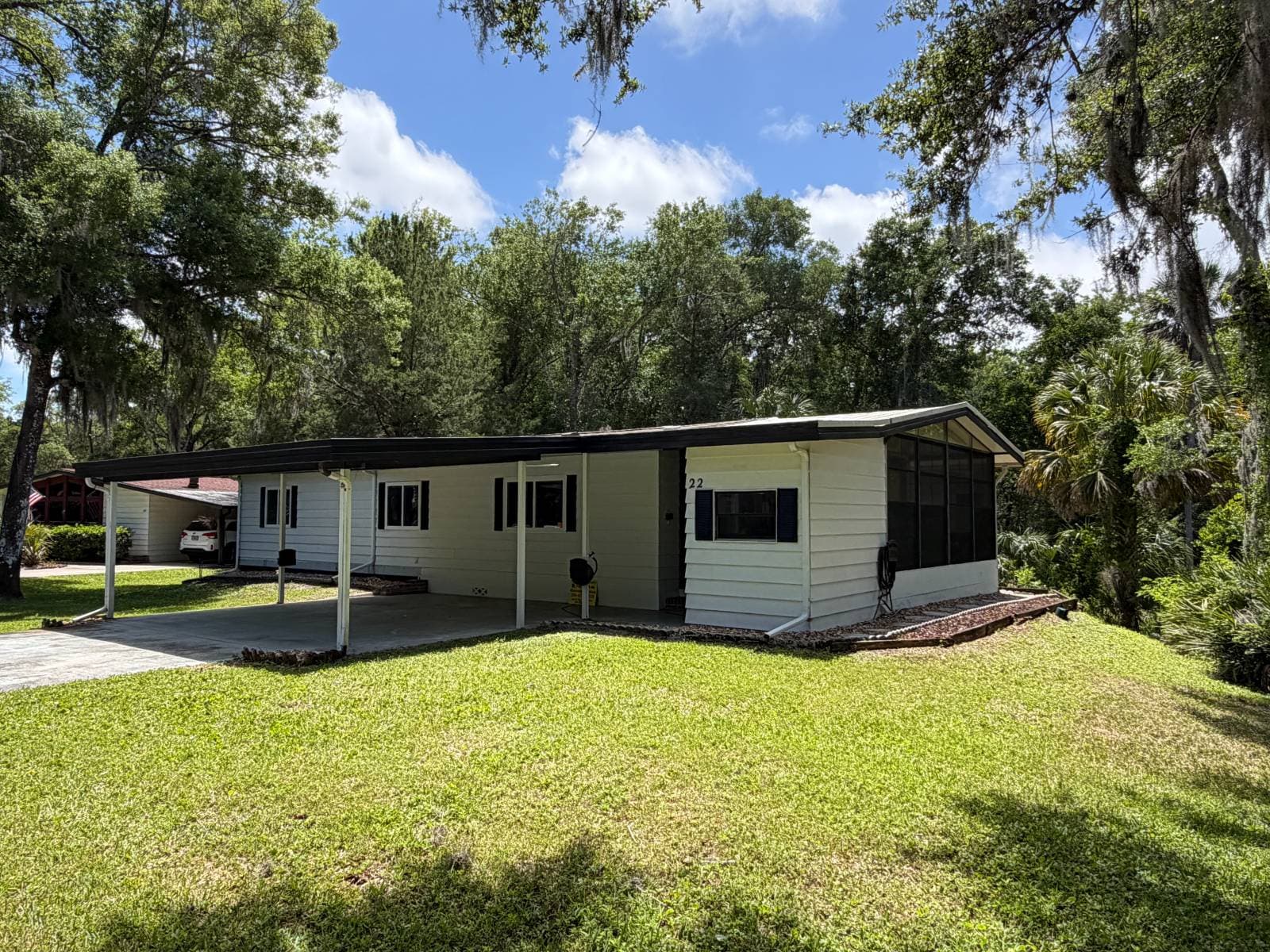 Manufactured home in Ormond Beach, FL 32174