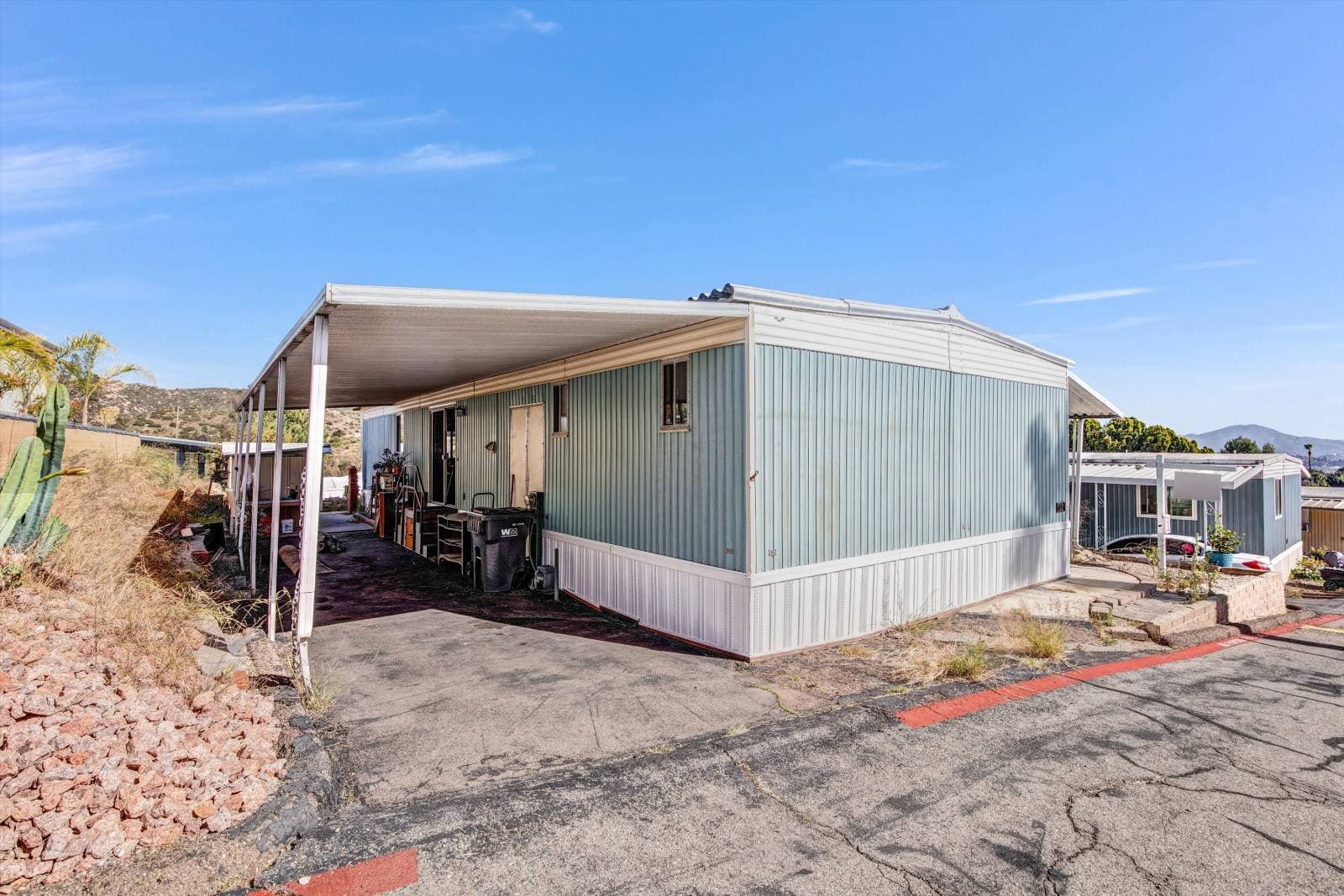 Manufactured home in El Cajon, CA 92021