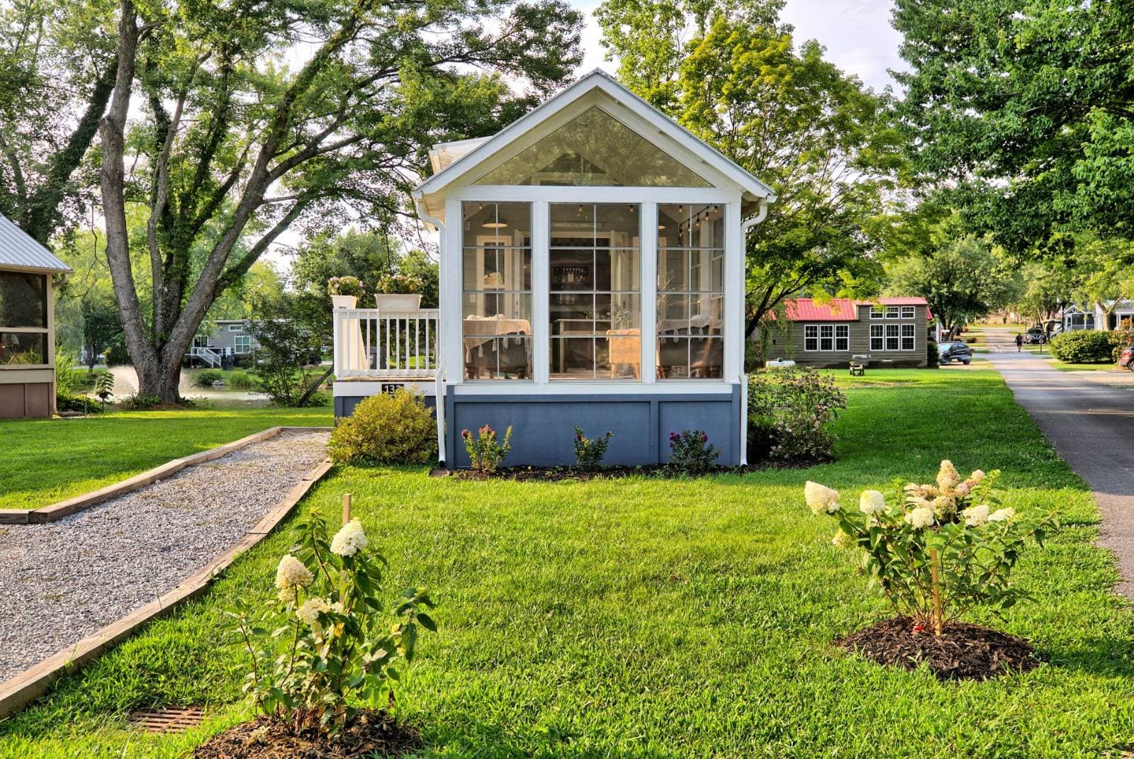 Manufactured home in Flat Rock, NC 28731