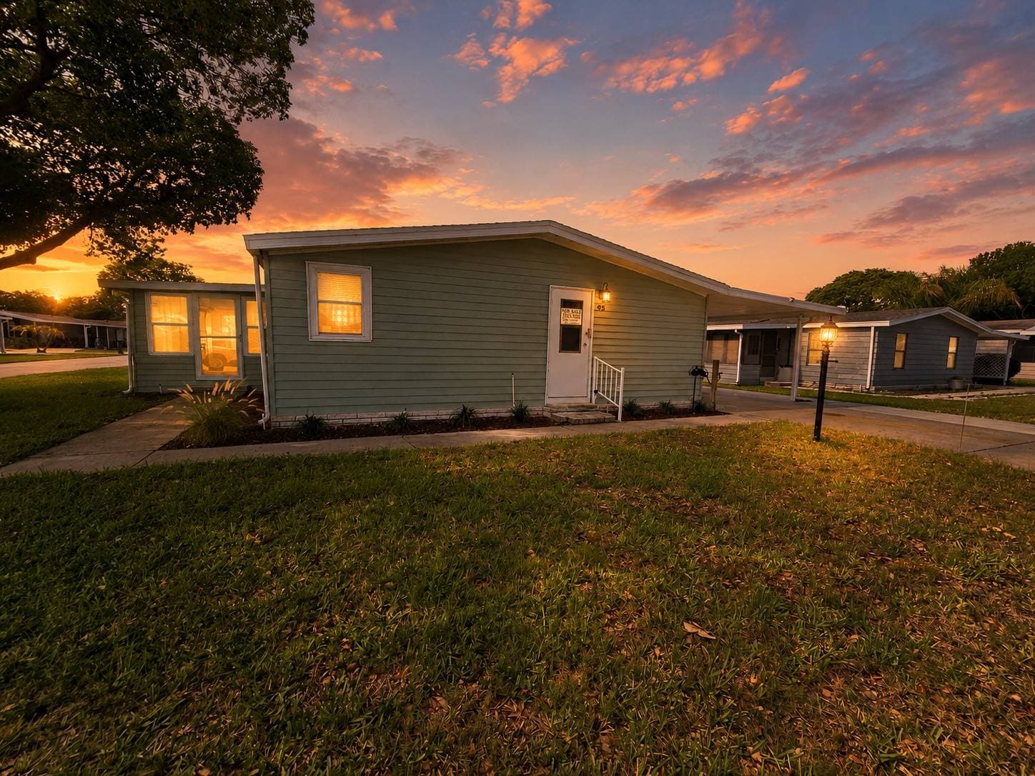 Manufactured home in Auburndale, FL 33823