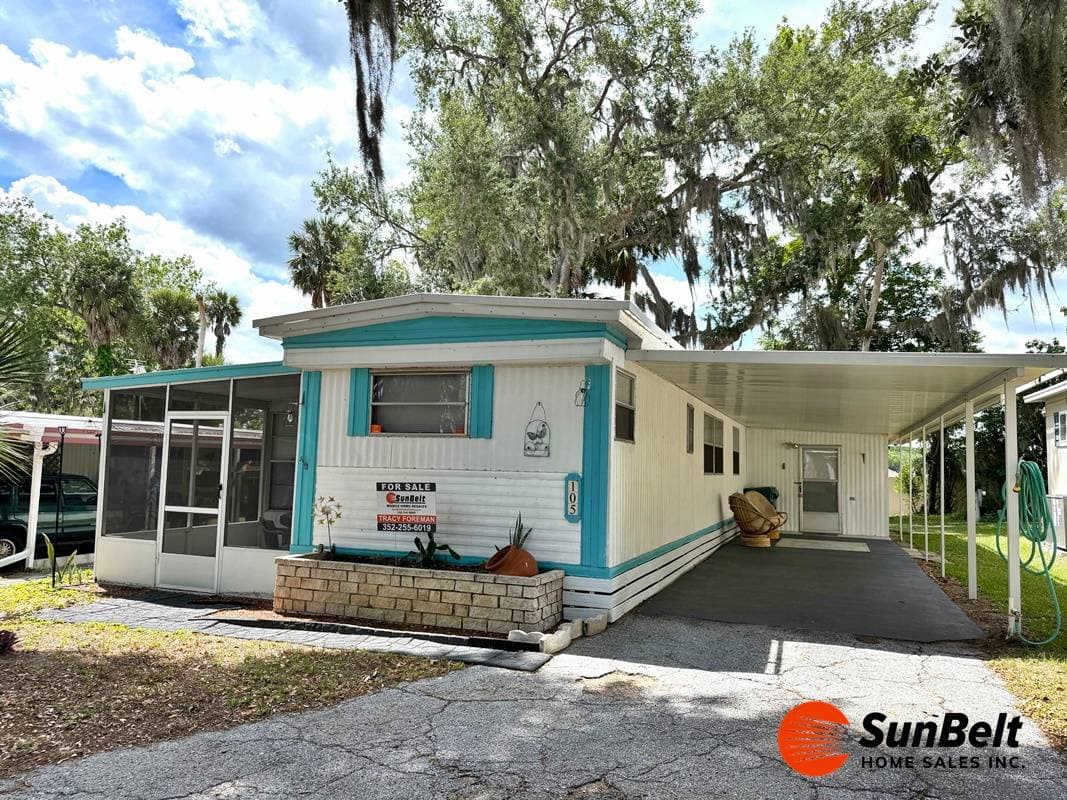 Manufactured home in Leesburg, FL 34748