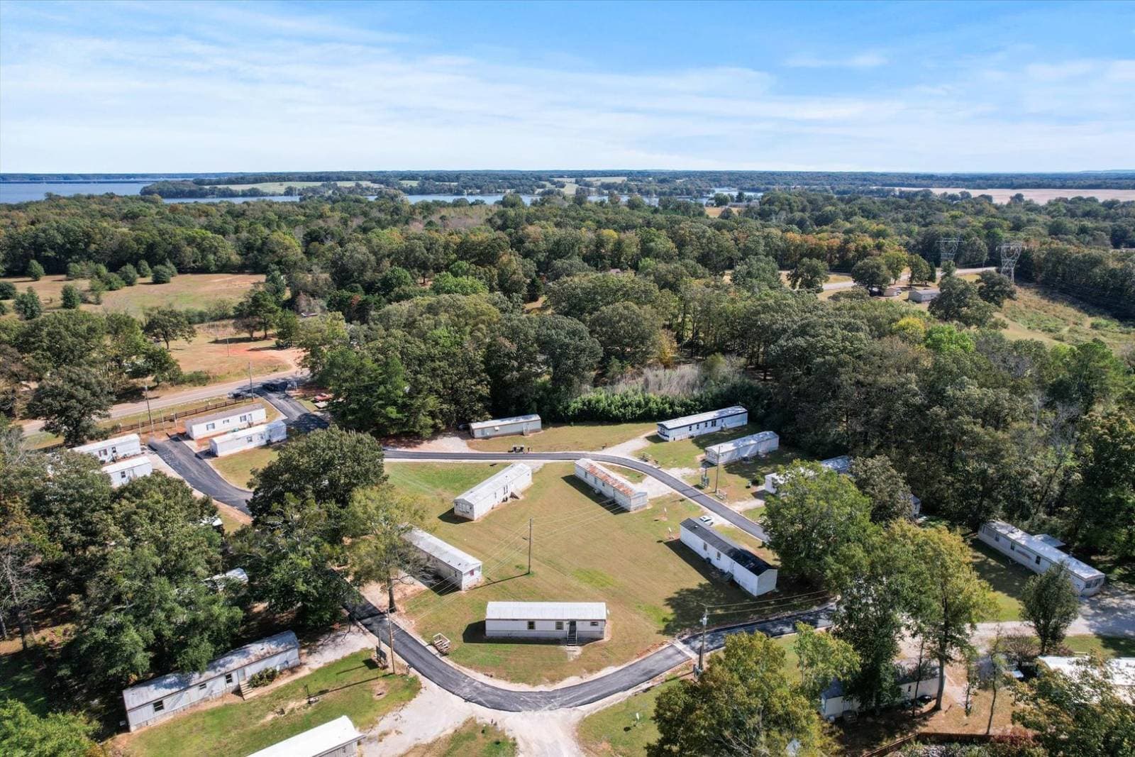 Manufactured home in Muscle Shoals, AL 35661