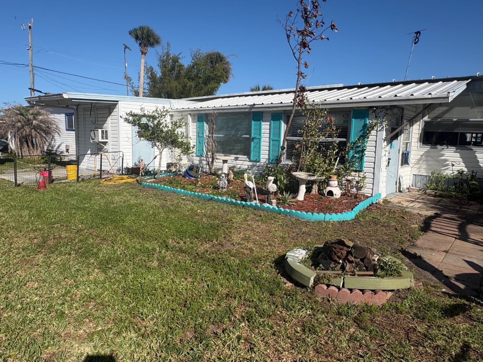 Manufactured home in Port Orange, FL 32127