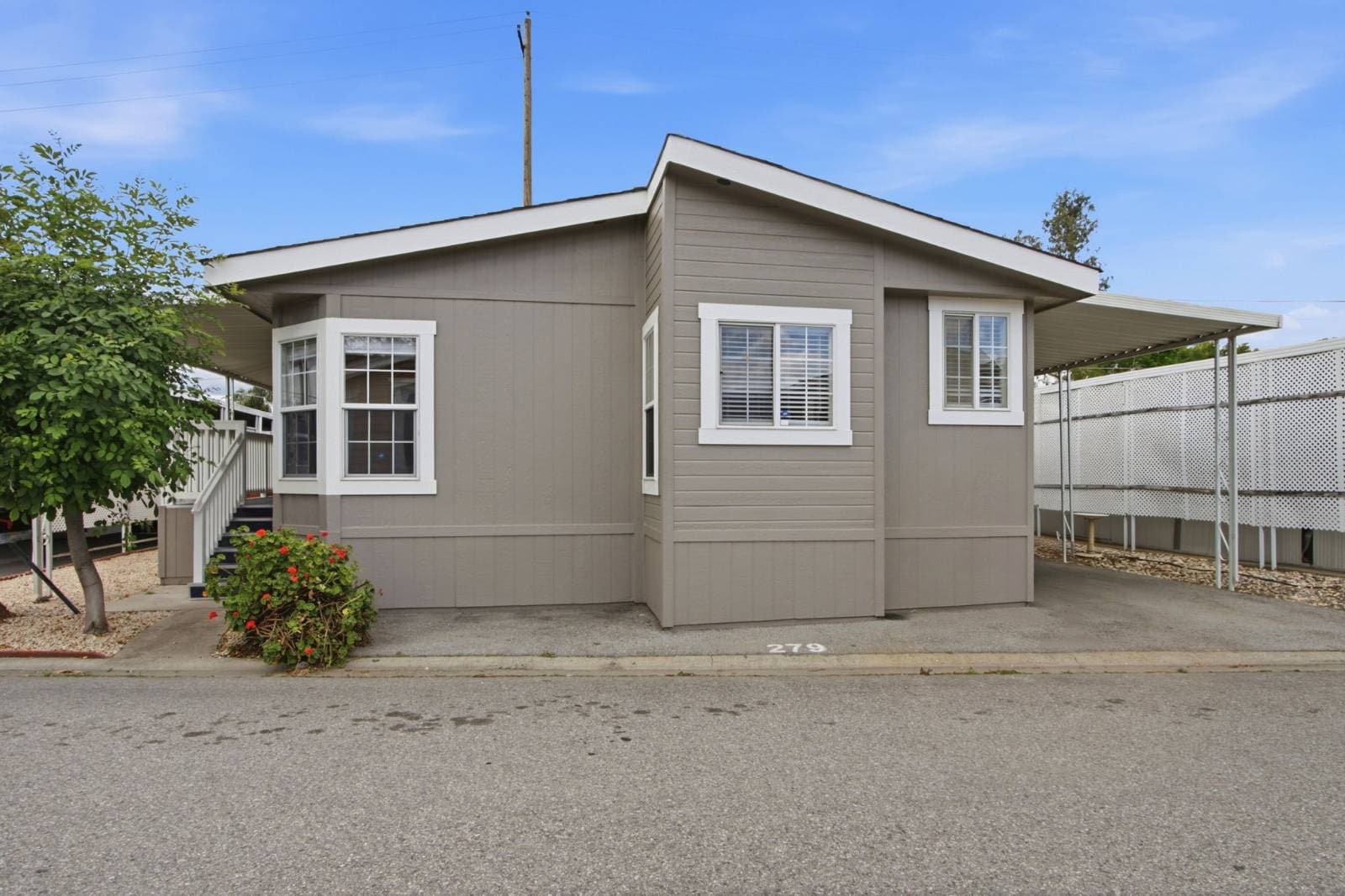 Manufactured home in San Jose, CA 95123