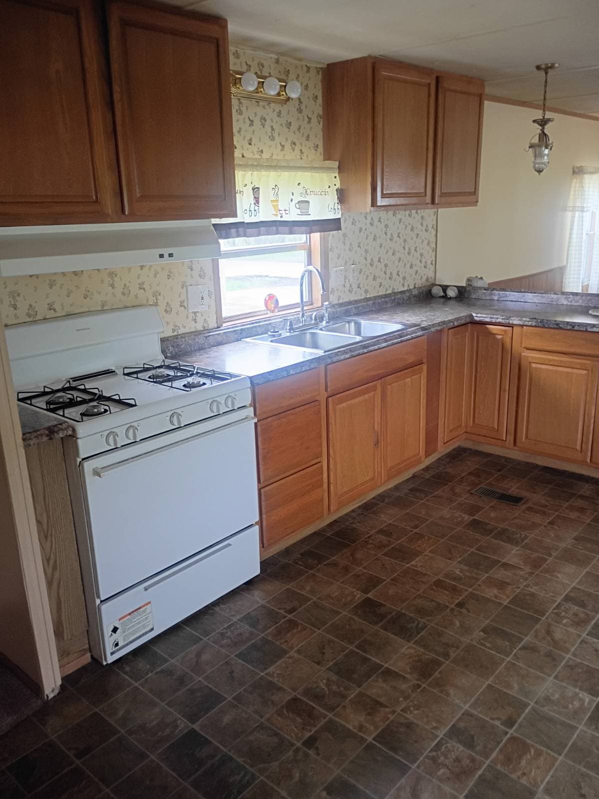Manufactured home in La Porte, IN 46350