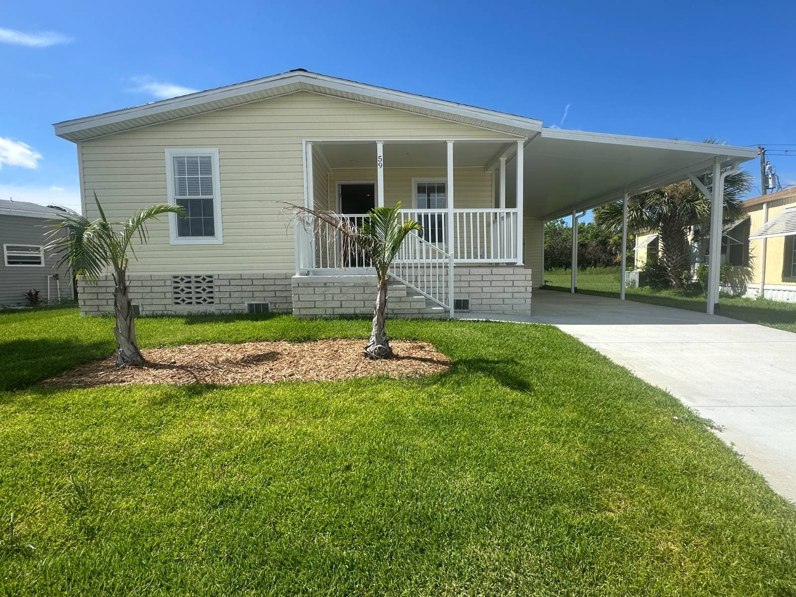 Manufactured home in Vero Beach, FL 32966