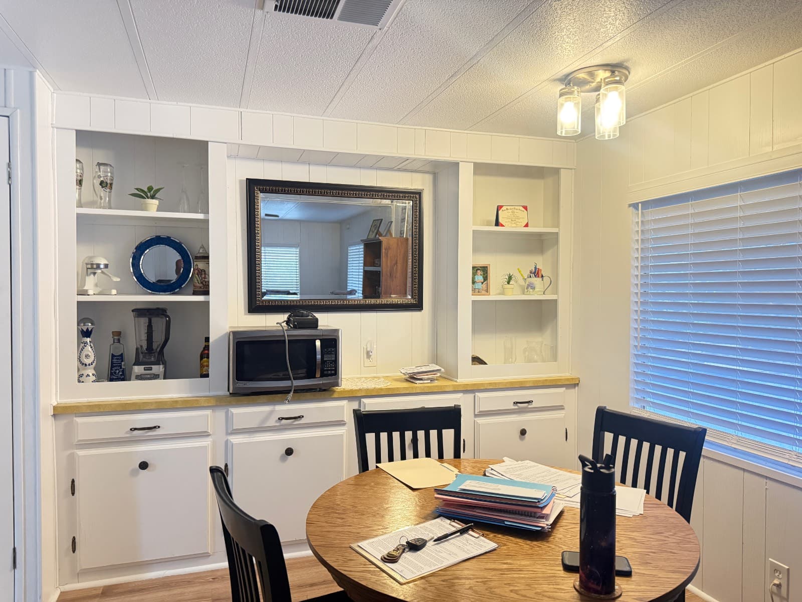 Manufactured home in Mesa, AZ 85207