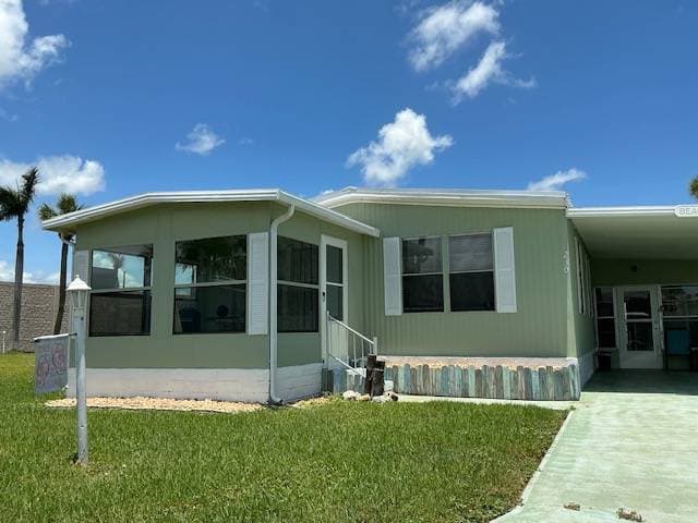 Manufactured home in Melbourne, FL 32934