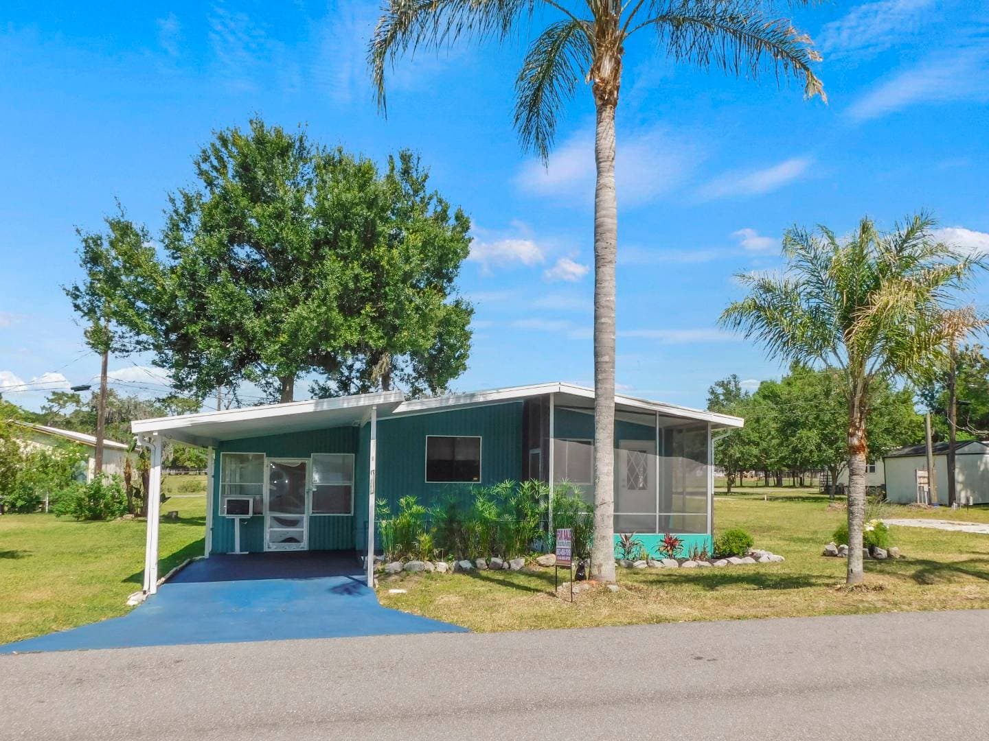 Manufactured home in Lakeland, FL 33810
