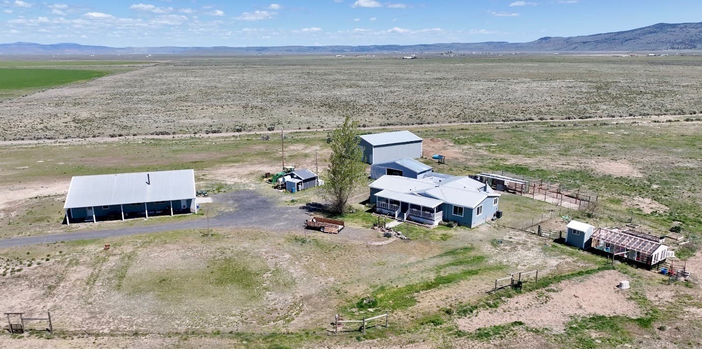 Manufactured home in Burns, OR 97720