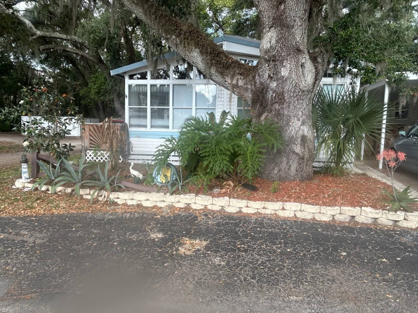 Manufactured home in Zephyrhills, FL 33540