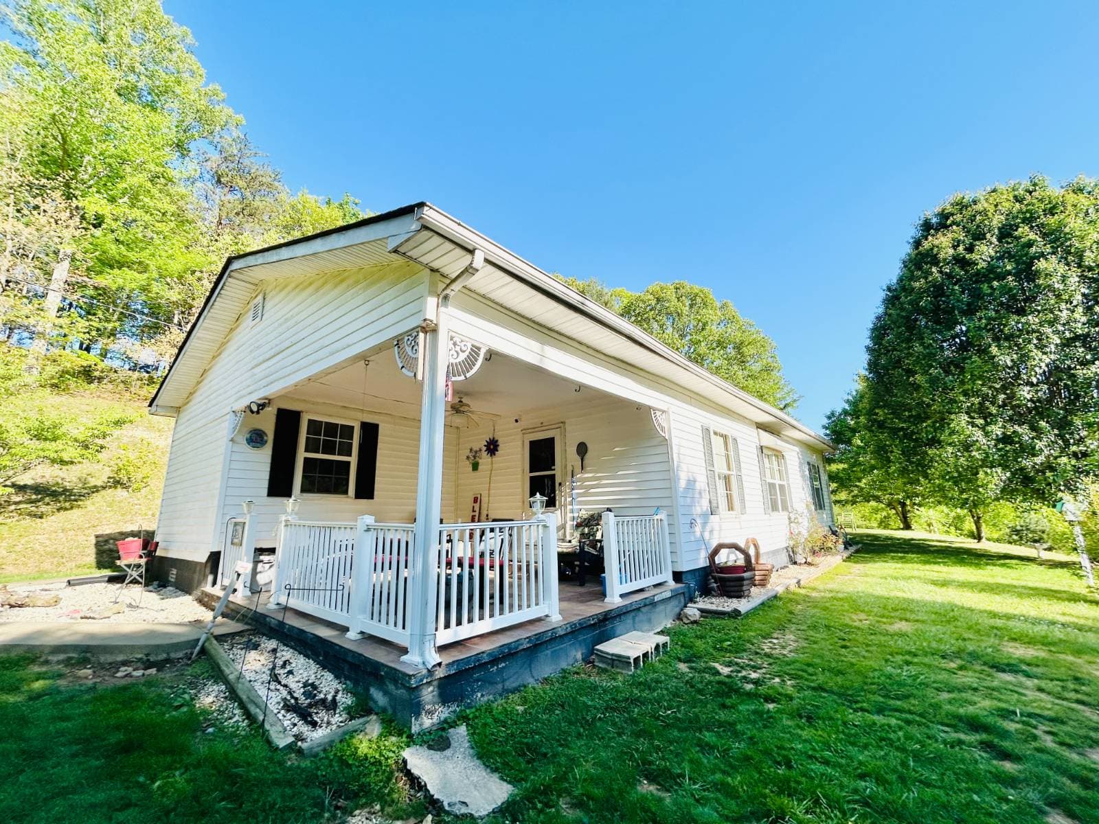 Manufactured home in Tyner, KY 40486