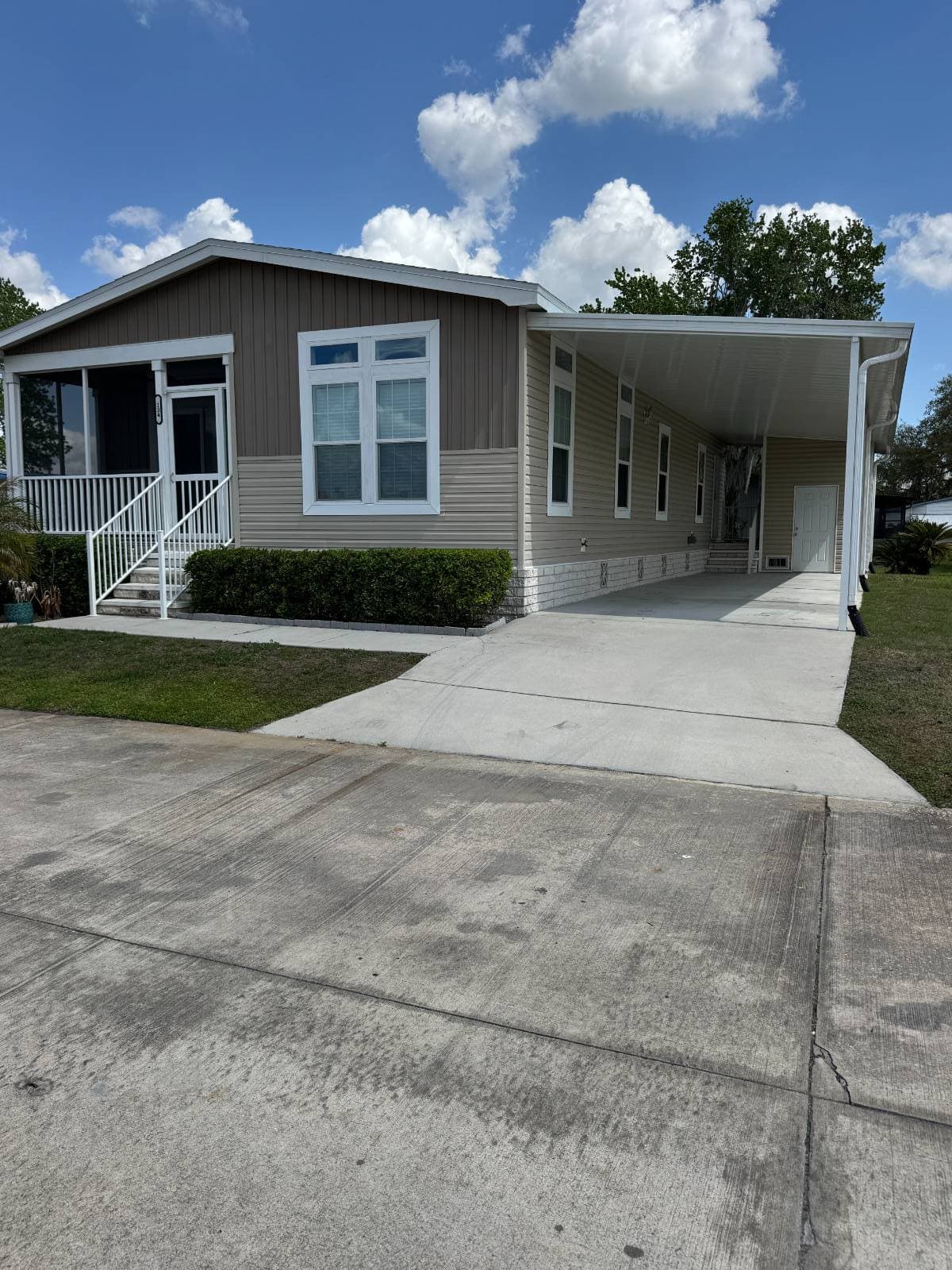 Manufactured home in Plant City, FL 33565