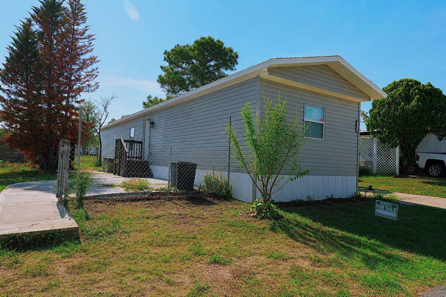 Manufactured home in Apopka, FL 32712