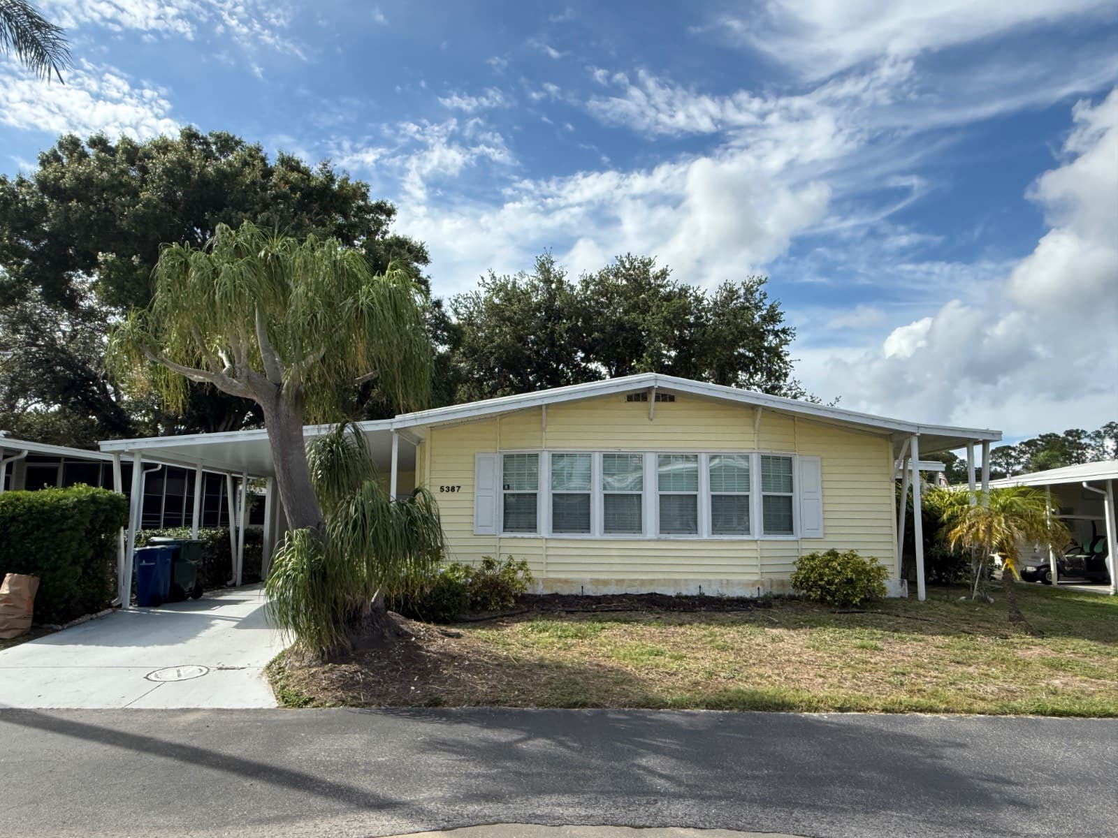 Manufactured home in Sarasota, FL 34241