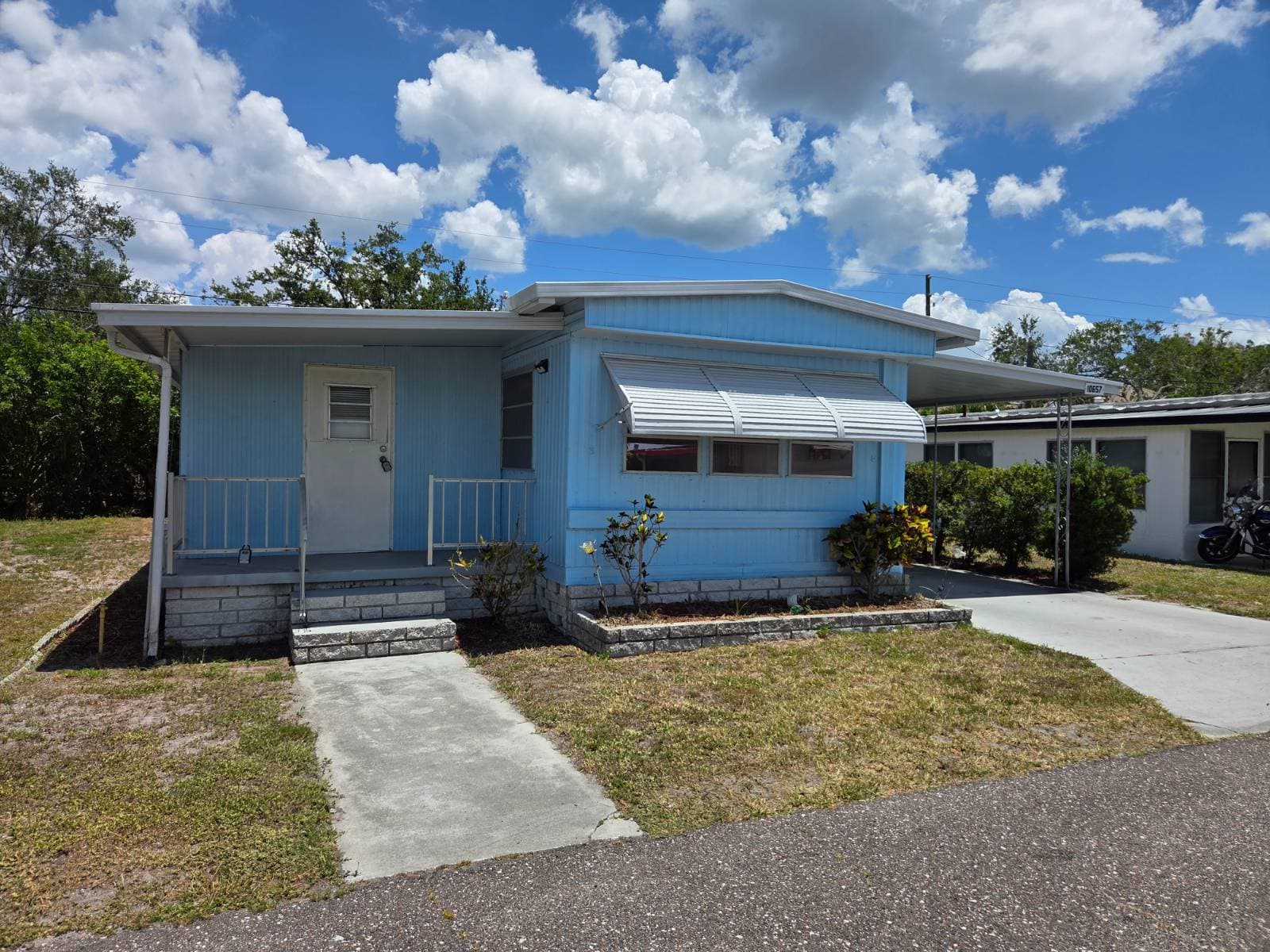 Manufactured home in St Petersburg, FL 33716
