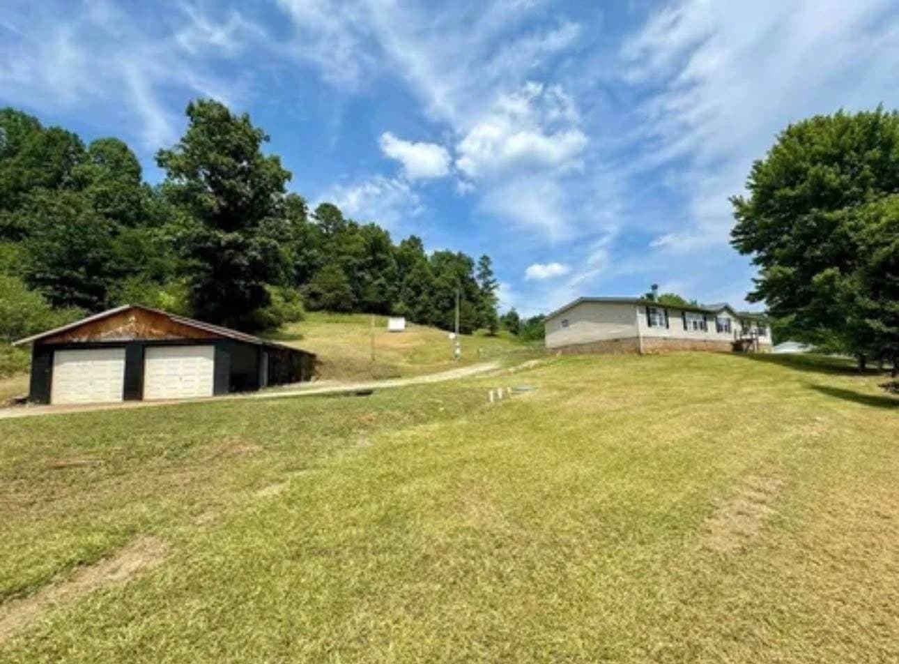Manufactured home in Spencer, WV 25276