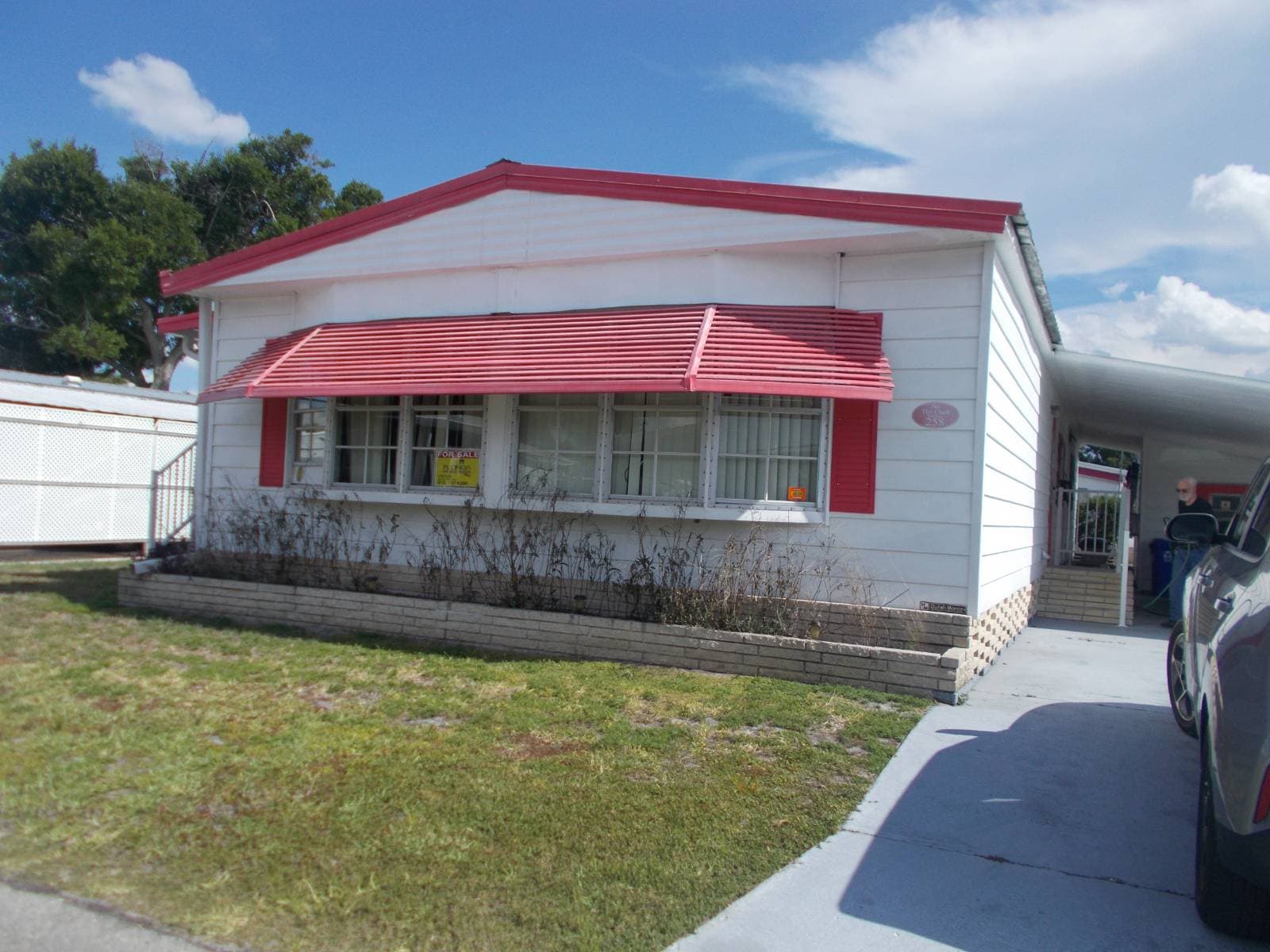 Manufactured home in Lakeland, FL 33803