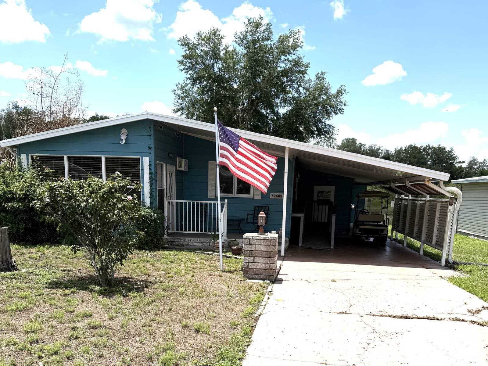 Manufactured home in Zephyrhills, FL 33541