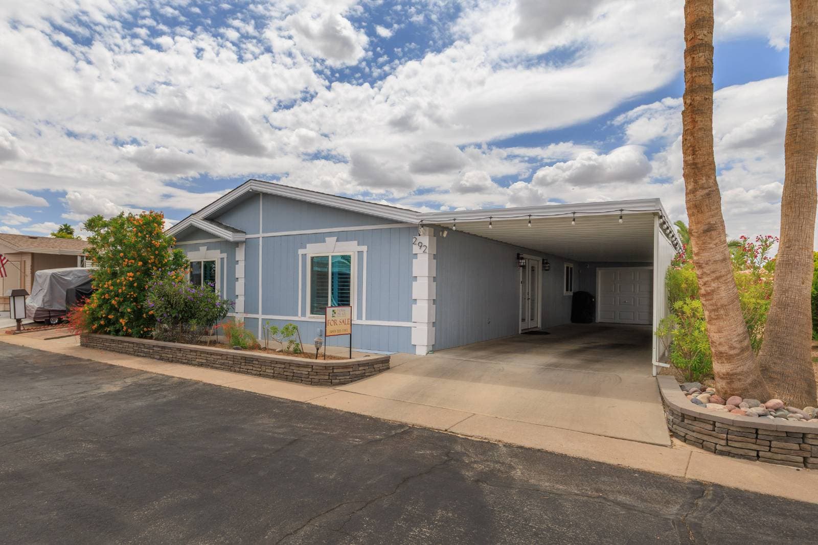 Manufactured home in Mesa, AZ 85215
