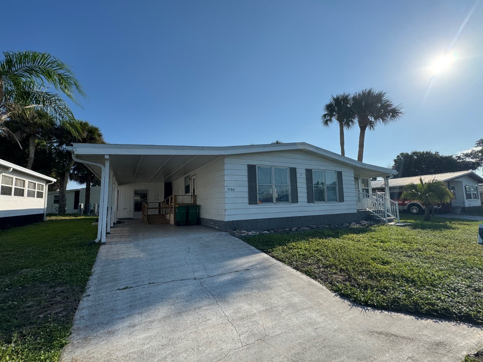 Manufactured home in Sebastian, FL 32976