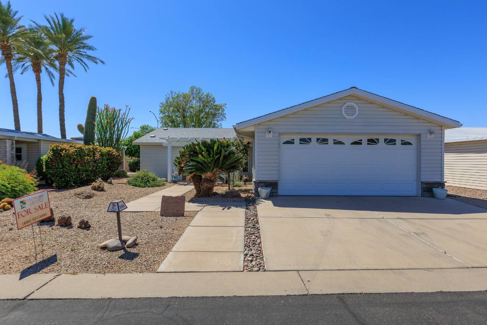 Manufactured home in Mesa, AZ 85209