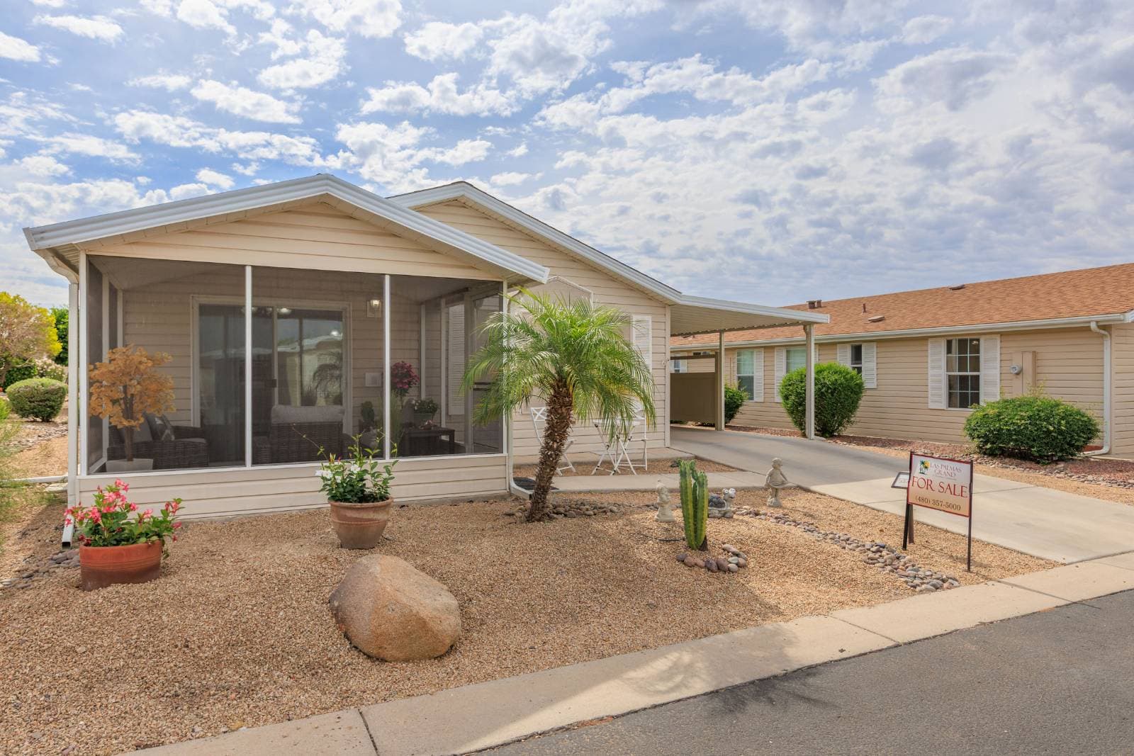 Manufactured home in Mesa, AZ 85209