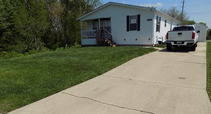 Manufactured home in Carleton, MI 48117