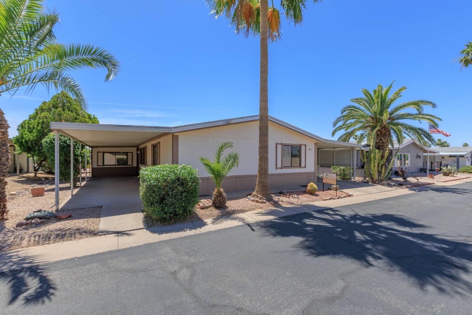 Manufactured home in Mesa, AZ 85215