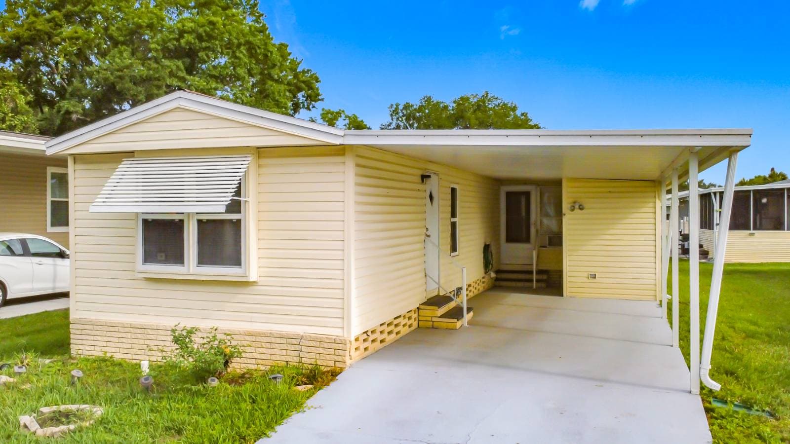 Manufactured home in Plant City, FL 33565