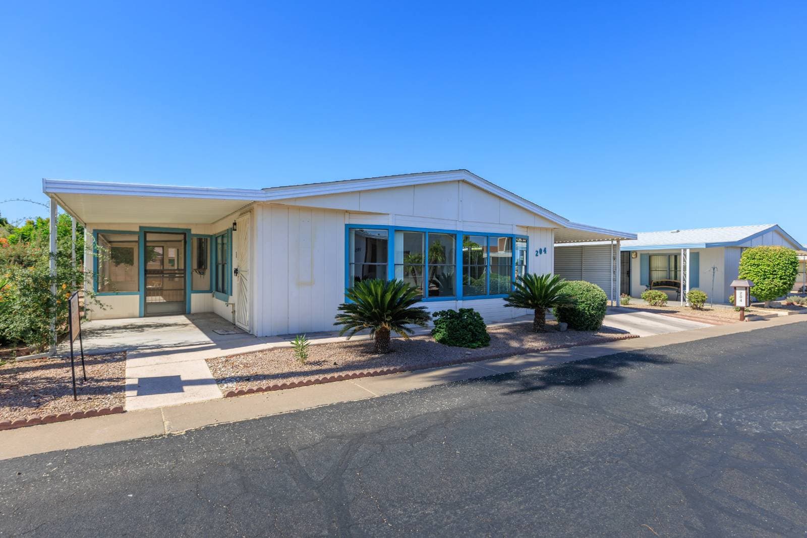 Manufactured home in Mesa, AZ 85215