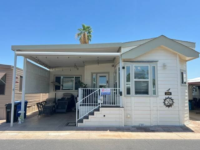 Manufactured home in Mesa, AZ 85213