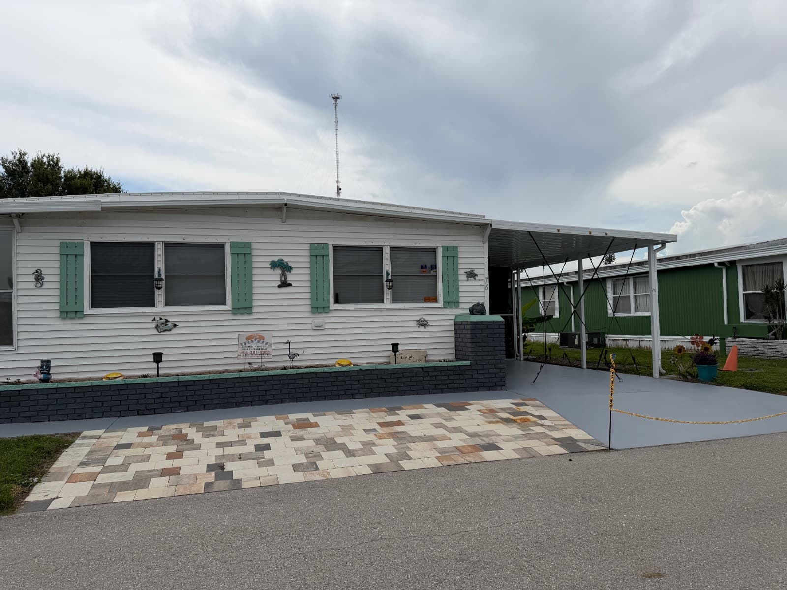 Manufactured home in N Ft Myers, FL 33917