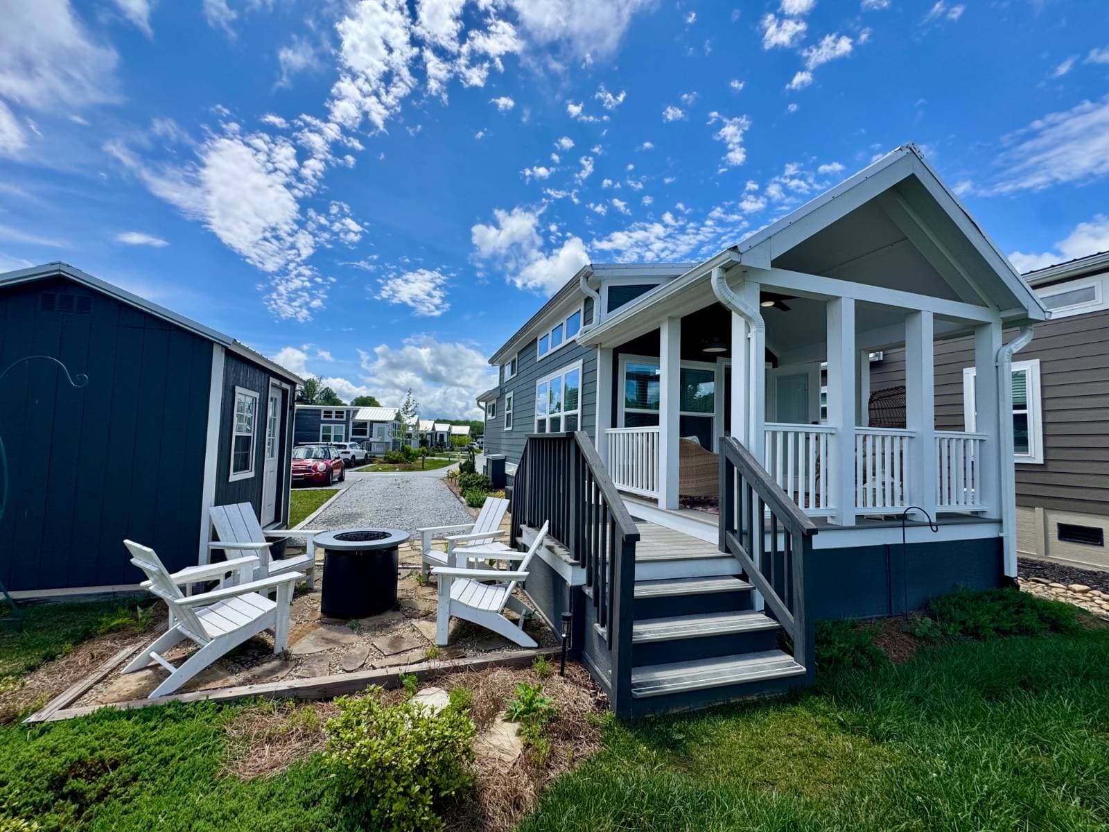Manufactured home in Flat Rock, NC 28731