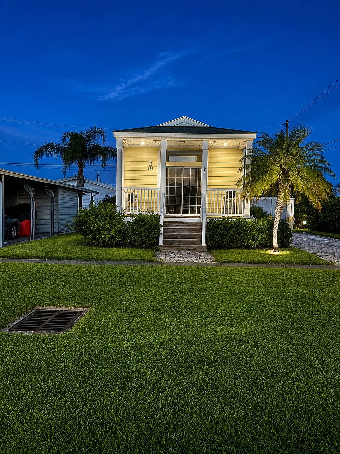 Manufactured home in Dunedin, FL 34698