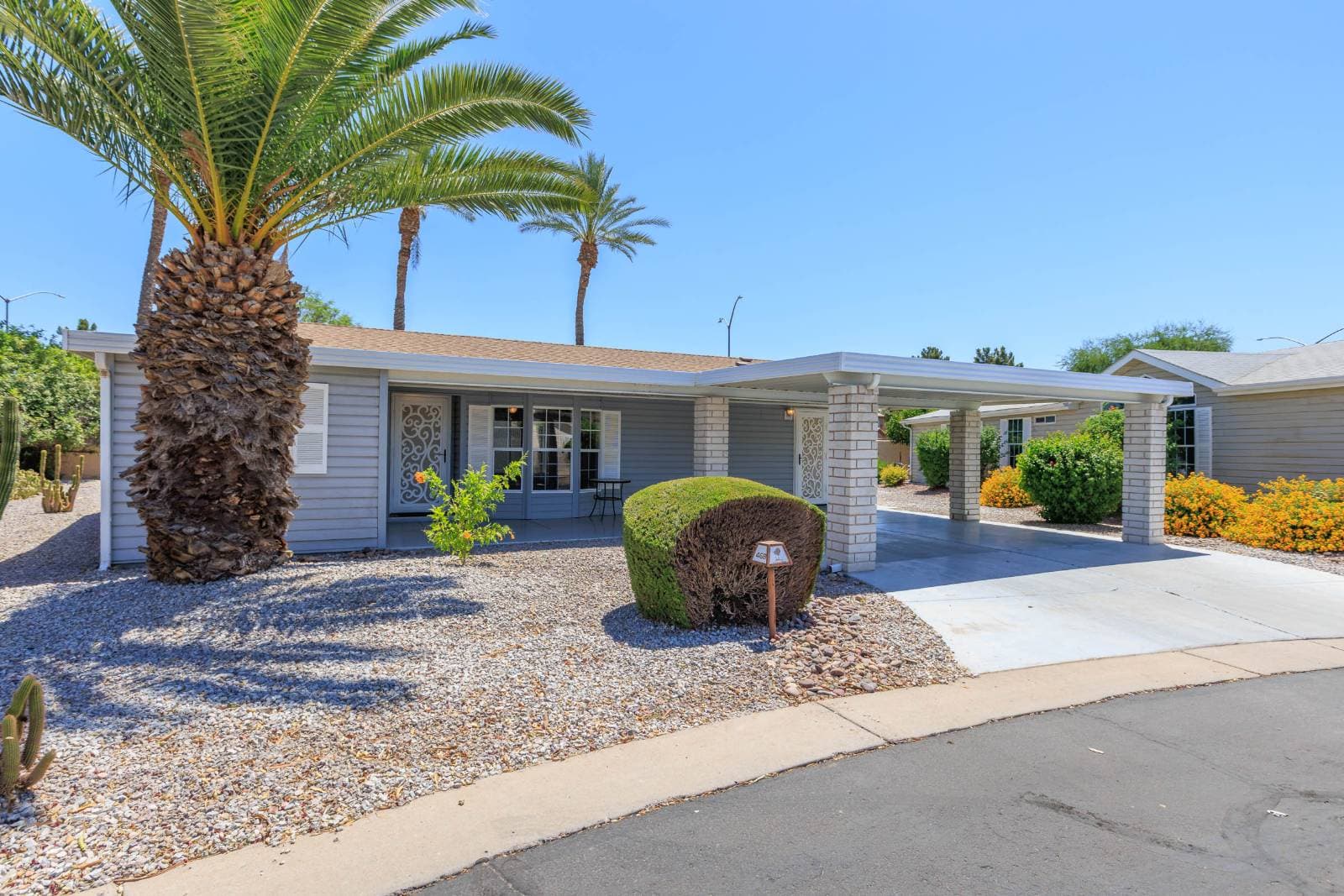 Manufactured home in Mesa, AZ 85209