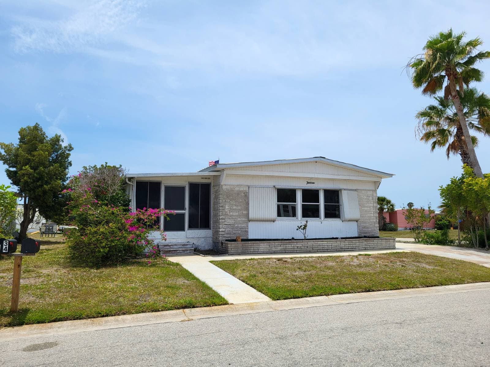 Manufactured home in Sarasota, FL 34238