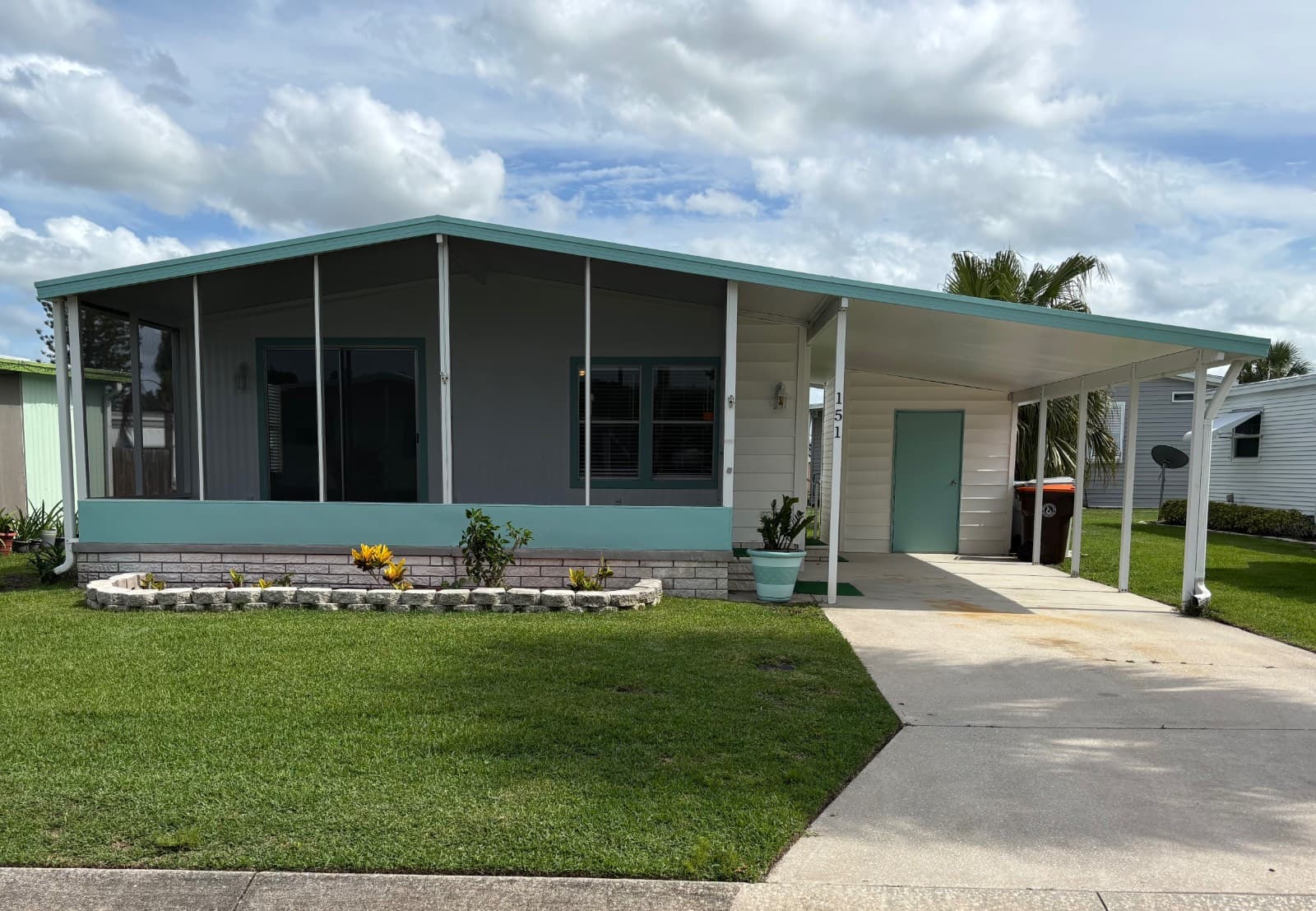 Manufactured home in Vero Beach, FL 32966