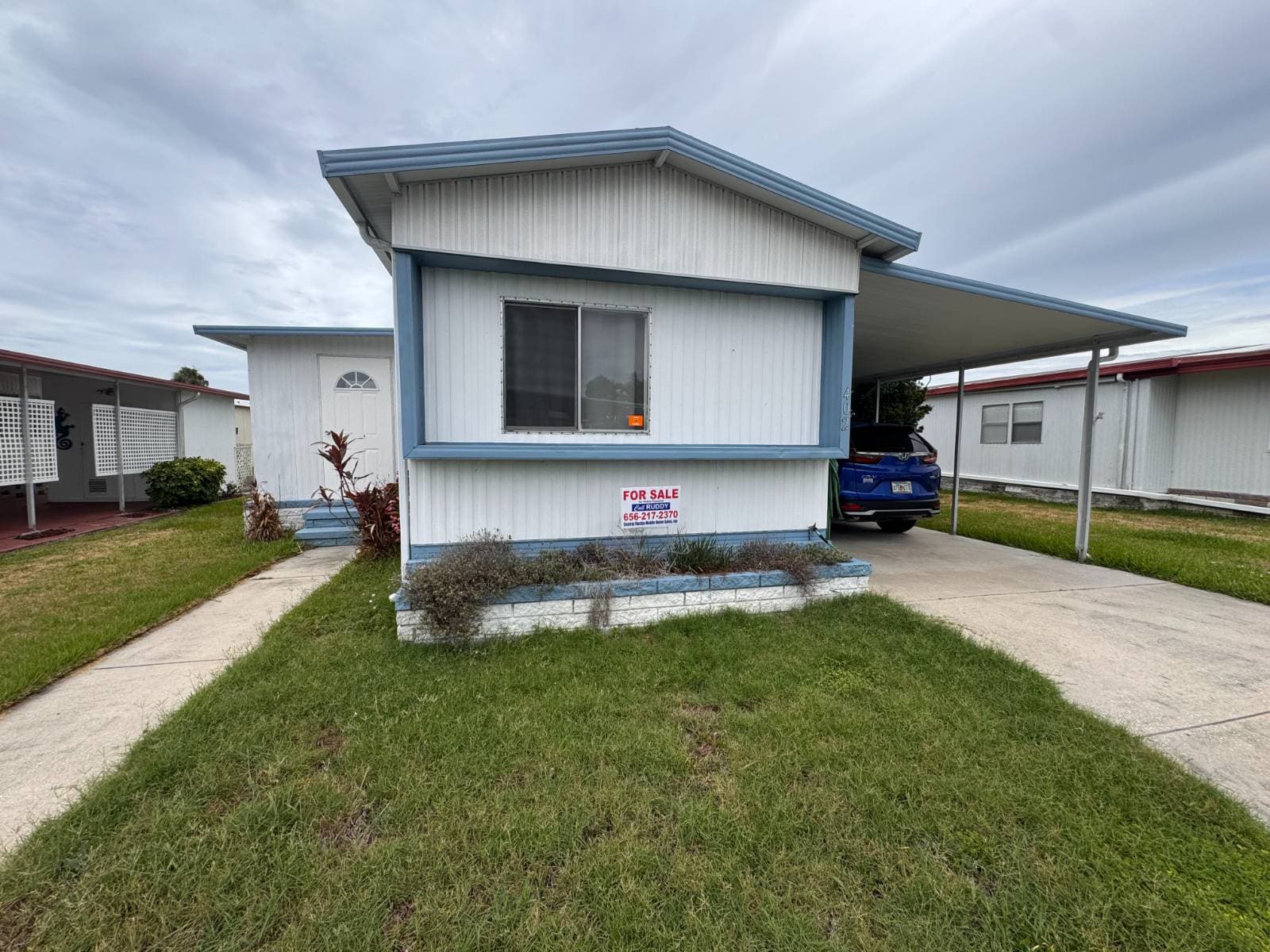 Manufactured home in Palmetto, FL 34221