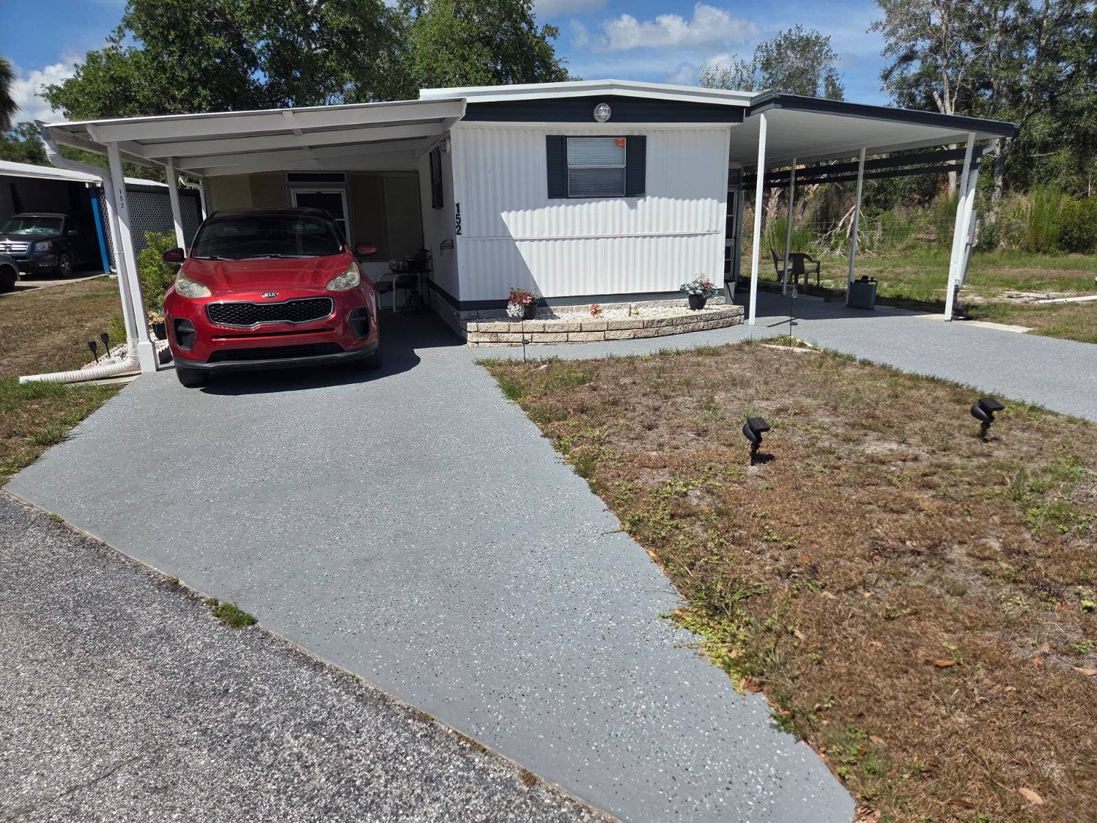 Manufactured home in Ruskin, FL 33570