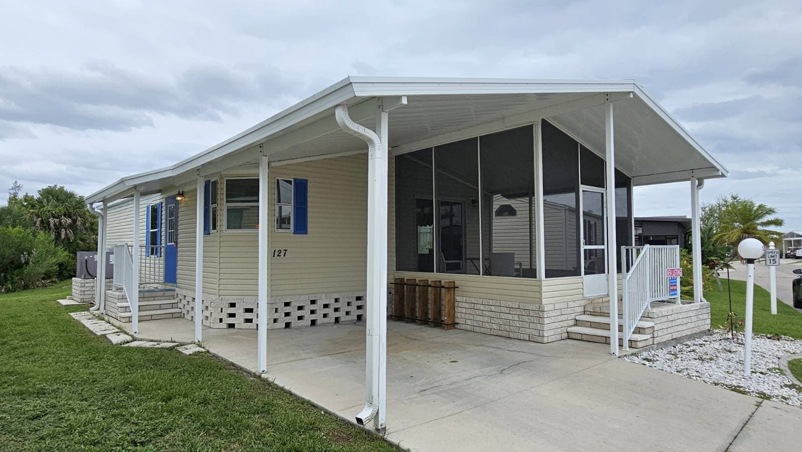 Manufactured home in Punta Gorda, FL 33950